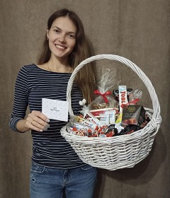 Фотозвіт доставки кошика до Великодня